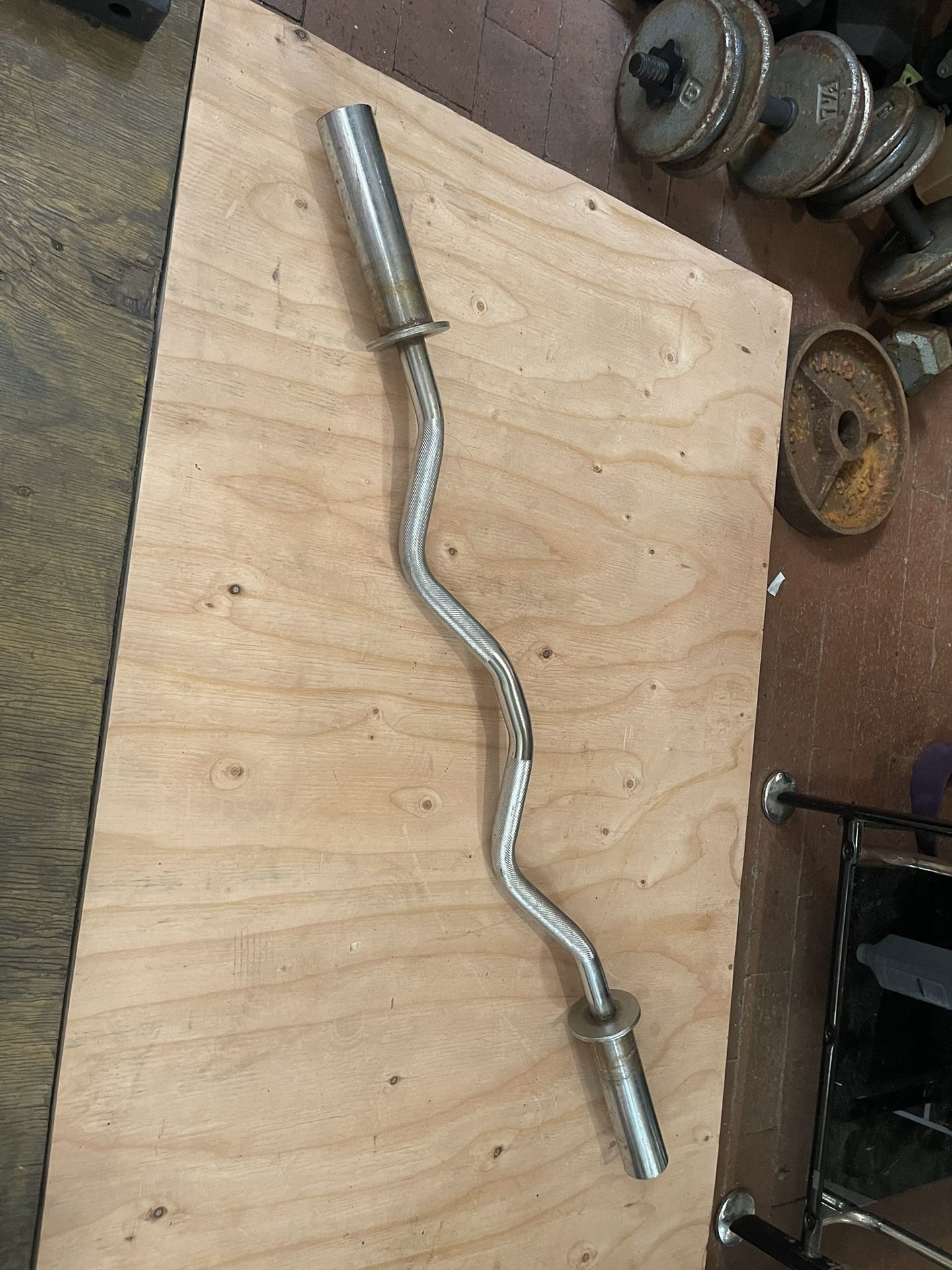 EZ Curl Bar