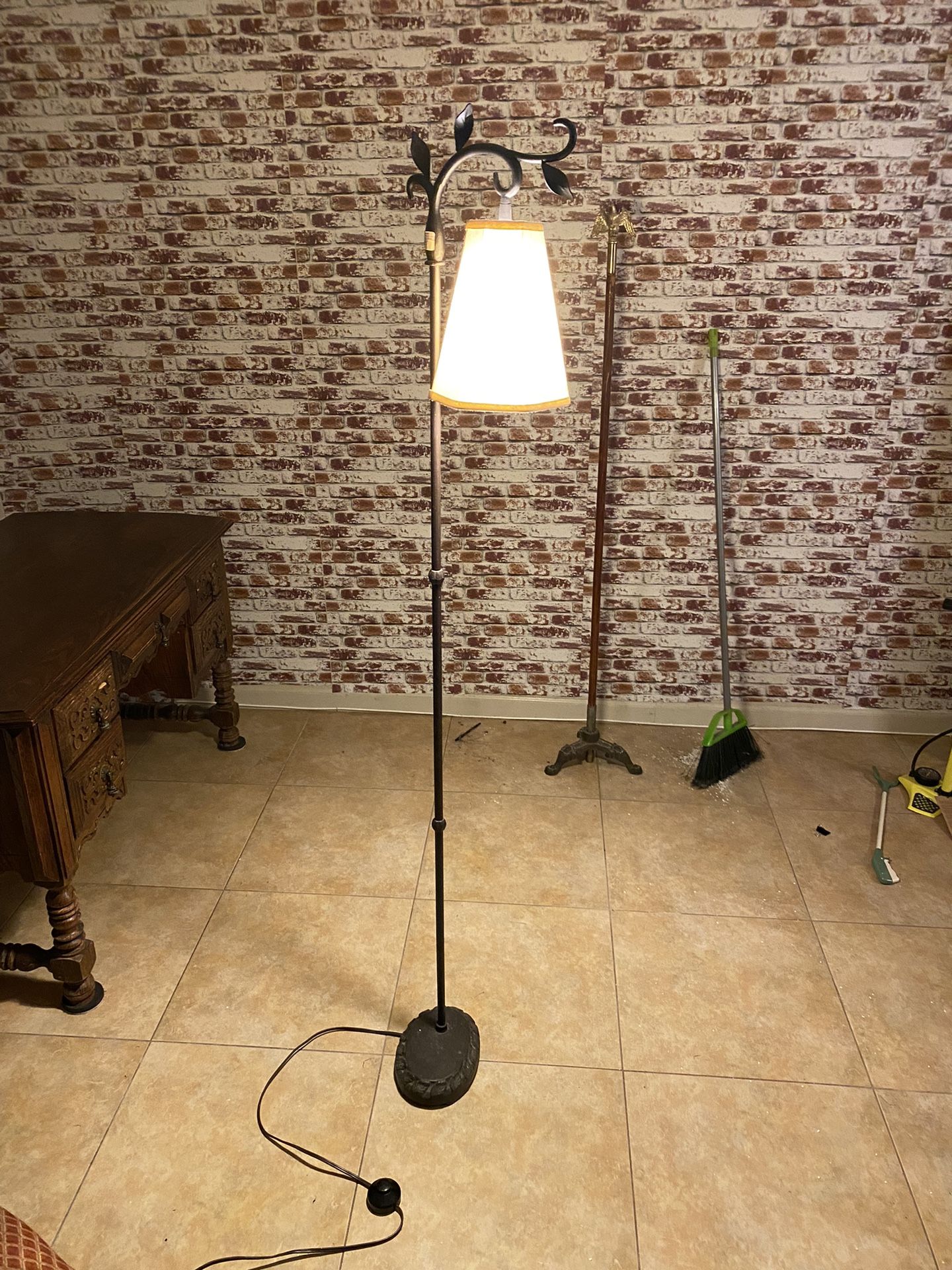 Vintage Lamp $20 OBO