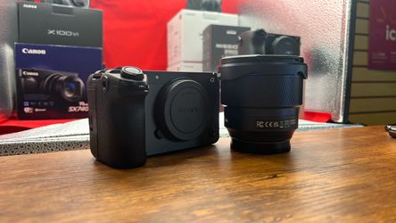 Sony fX30 with Laowa 10mm f2.8 FF
