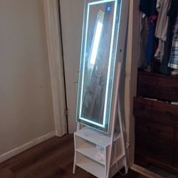  Miror With Lights And Storage