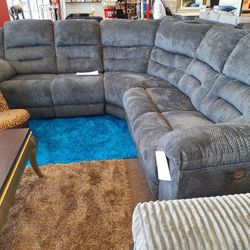 3 Pc. Sectional Reclinig 