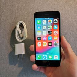 iPhone 6 - UNLOCKED - Like New  