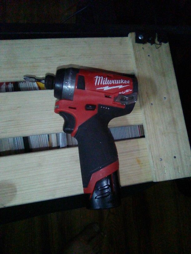 Milwaukee 1/4 6mm Hex Impact Driver