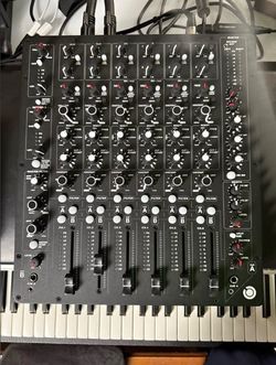 Playdifferently Model 1 6 channel analog mixer