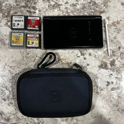 Nintendo Ds Lite With Games 