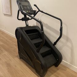 Stairmaster 4G Stepmill - Includes Delivery 