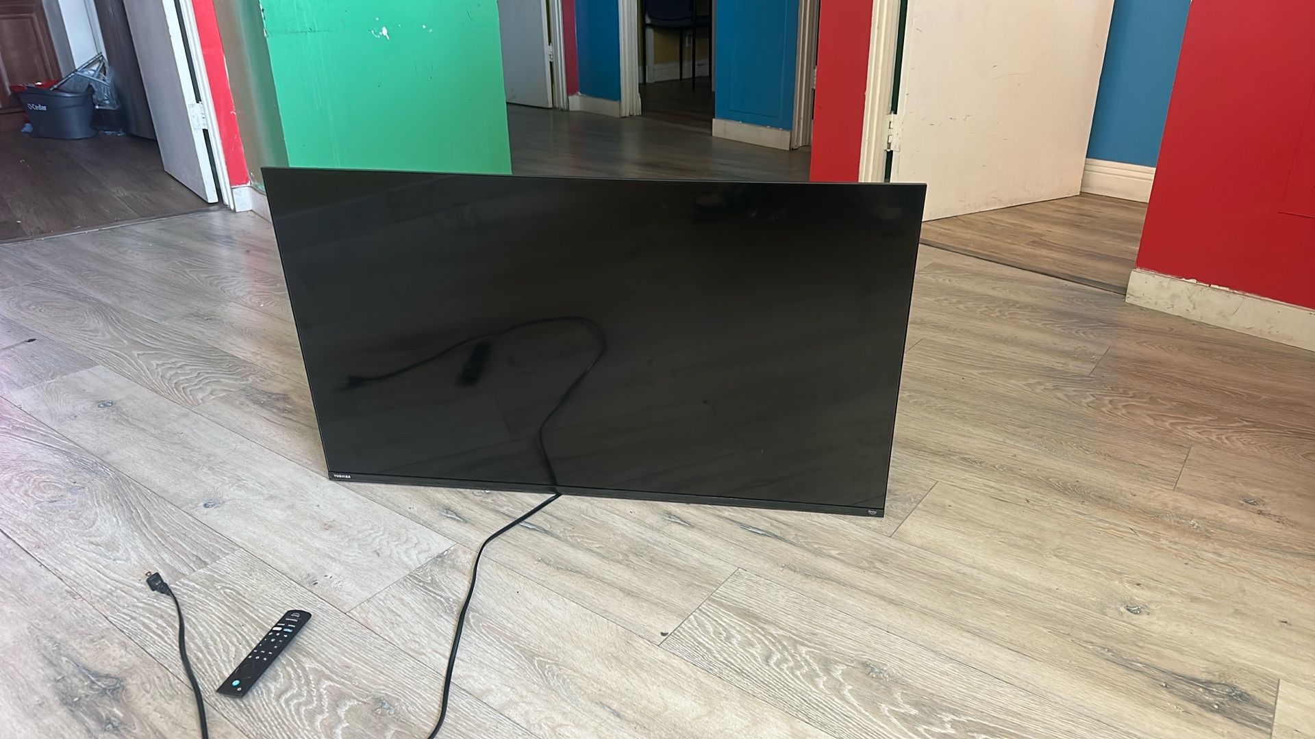 42.5 inch Toshiba Fire Stick TV (comes with remote)