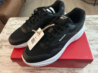 Reebok Black Low-Top Sneakers with Tags size 9