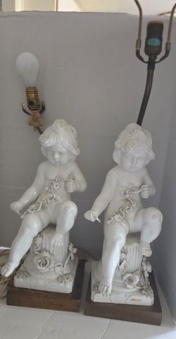 Vintage Italian Porcelain Cherub Lamps - Pair
