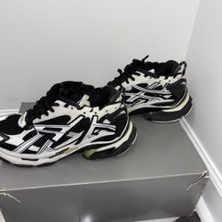 Balenciaga Runners Sz 42 