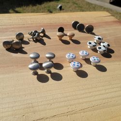 Dresser Knobs