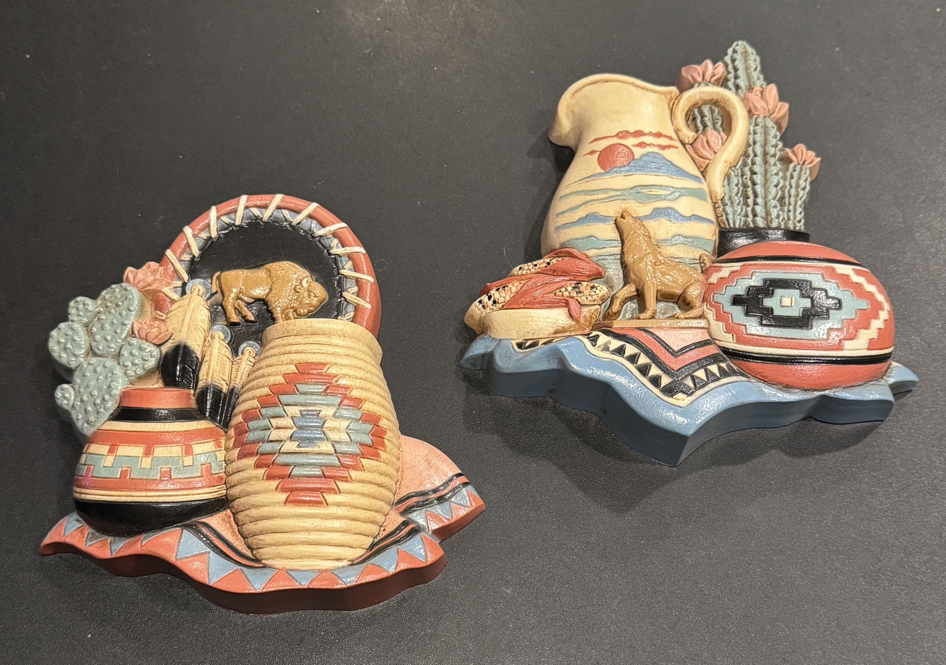 Vintage Gia Inc NATIVE AMERICAN INDIAN MOTIFF Wall Art Hanging Southwest. 6” X 6”-hard plastic