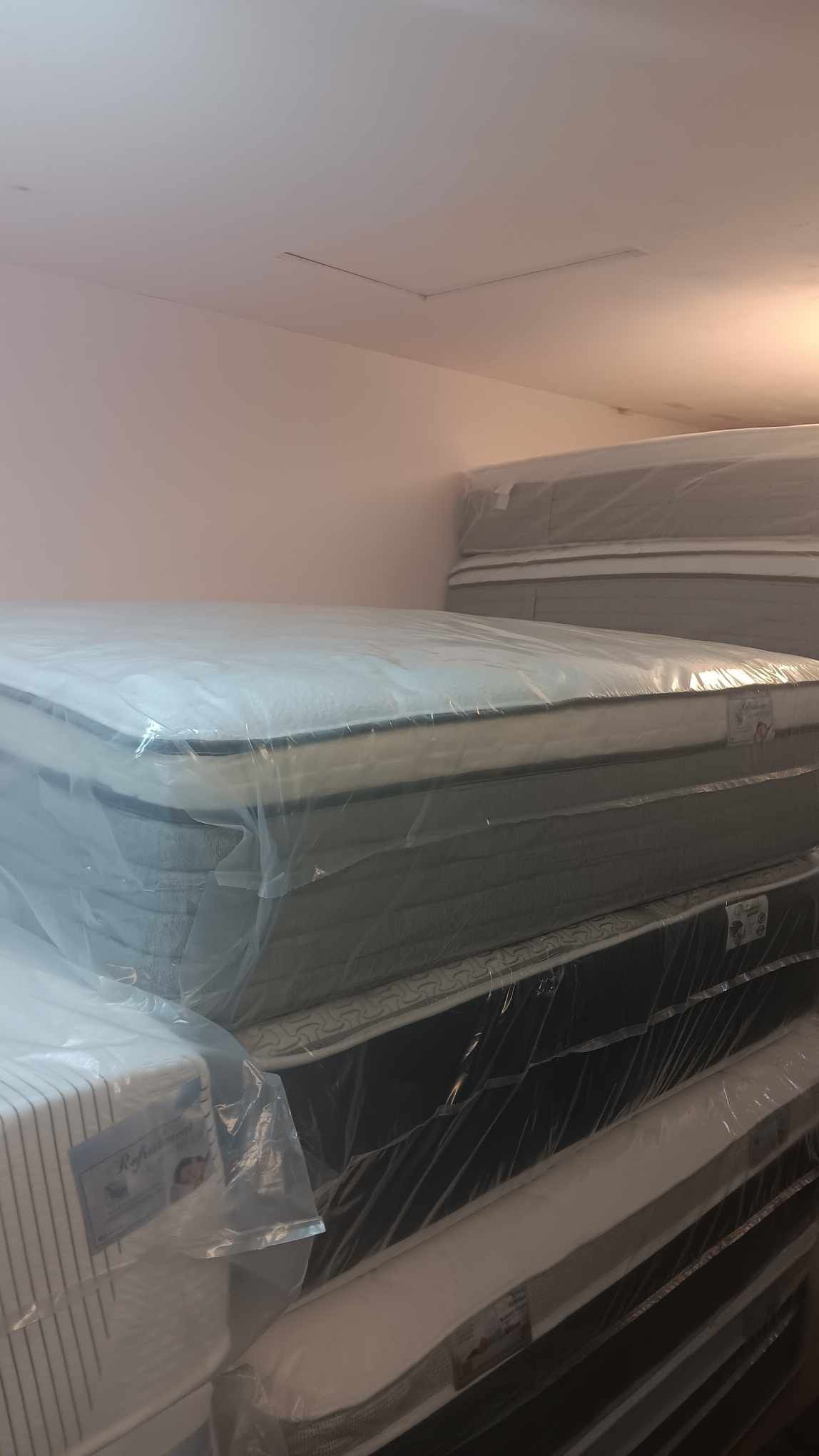 Pillow Top, Memory Foam, Regular Classic.