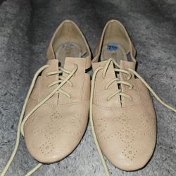 Womens Cutout Oxford Flats Size 7.5
