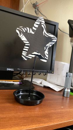 Jewelry holder