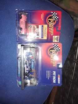 2 Winners Circle NASCAR Dale Earnhardt Die-Cast Set