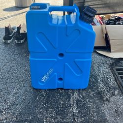 Lifesaver Jerrycan 