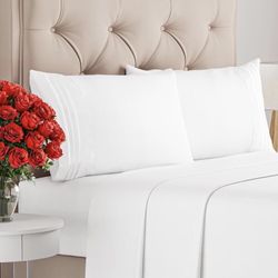 Brand New Luxury 4 Piece King Sheet Set (still sealed in box !)