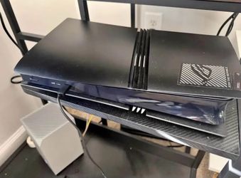 🎮 Black PlayStation 5 Pro – Like New – $500