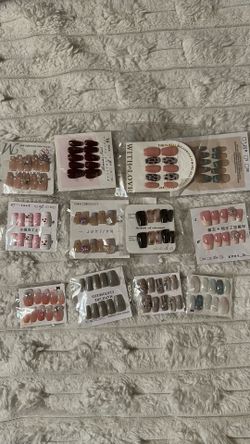 Press on nails