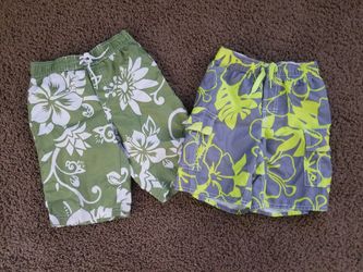Boys old navy swim trunks 5T