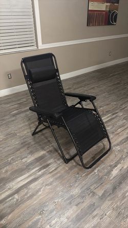 Black Zero Gravity Reclining Lounge Chair