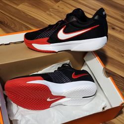 NIKE GT cut size 10 men's new with box or best offer