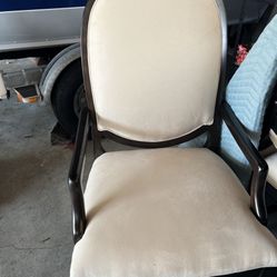 6 beautiful White Dining room Chairs