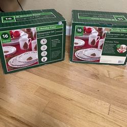2- New  Beautiful 🎄 DINNER Sets , Each $30 