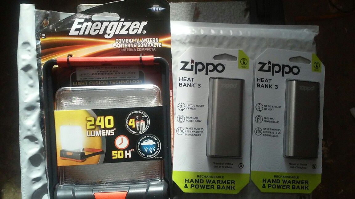 2 - Zippo heat bank 3 + Energizer 240 lumen lantern - NEW
