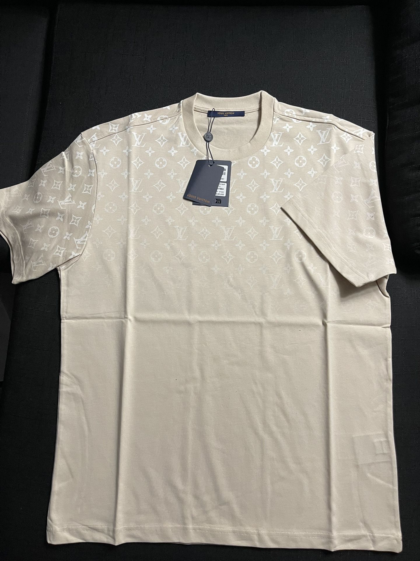 Louis Vuitton Monogram Gradient T Shirt (M)