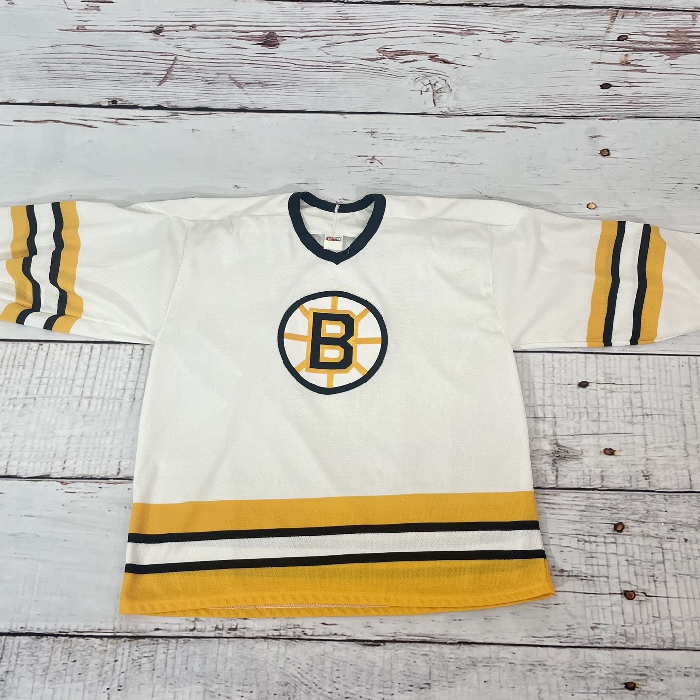 Old School Boston Bruins Hockey Jersey for Sale in Pomona, CA - OfferUp