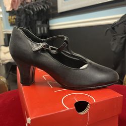 Capezio Jr Footlight T strap Character Dance Shoe Size 8.5