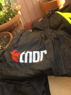 Tour master Rainsuit Jacket. 2 diferentes y dos pantalones.$65 cada uno