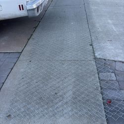 chain-Link Fence 24' X 4