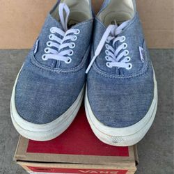Women Vans Size 6