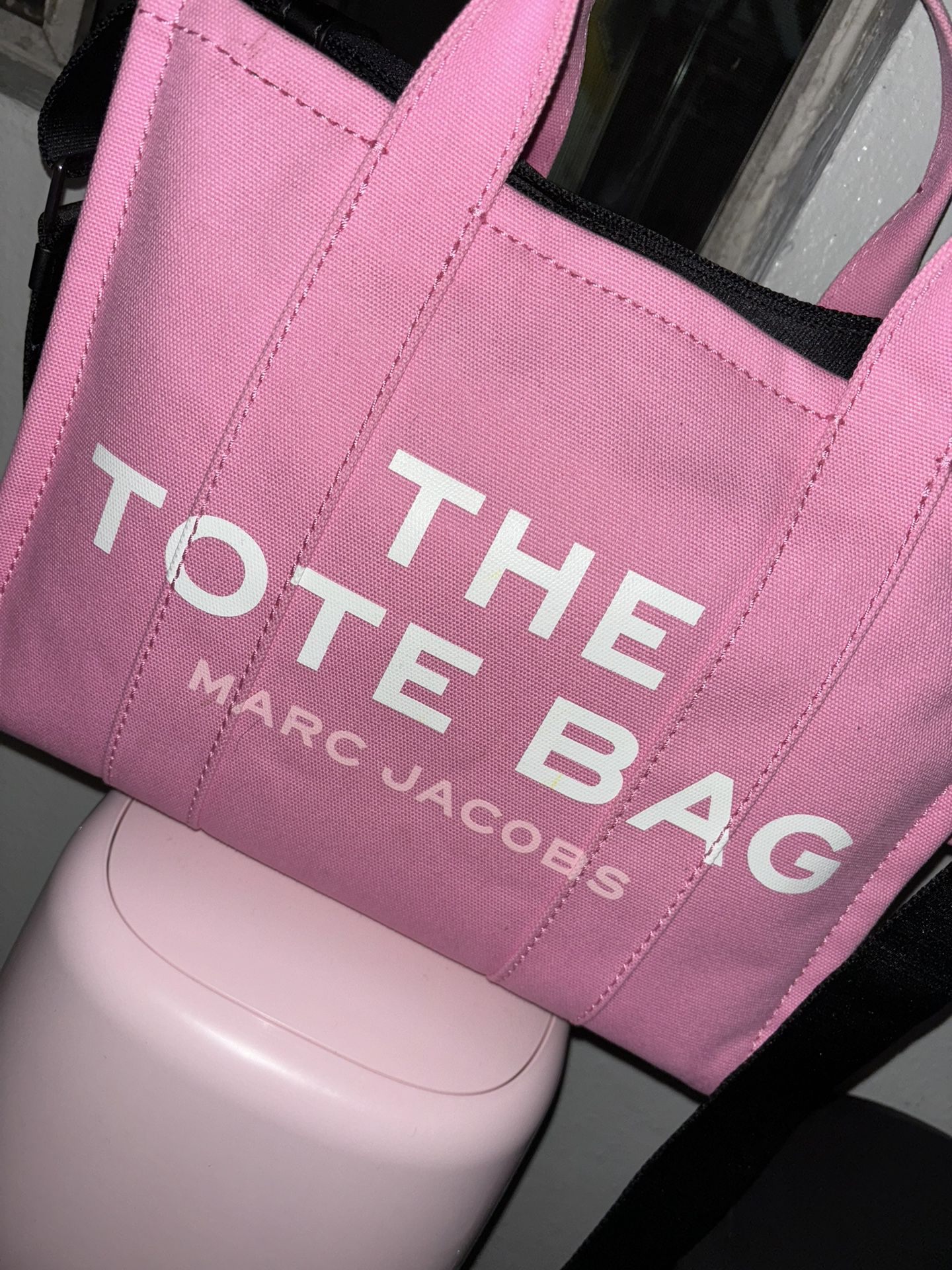 MARC JACOBS THE TOTE BAG AND WALLET 