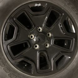 Original Jeep Rims, And Tires (5) /with Lugs 