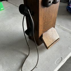 1900 Phone Great Office Piece