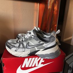 Nike V2k Women Shoes 