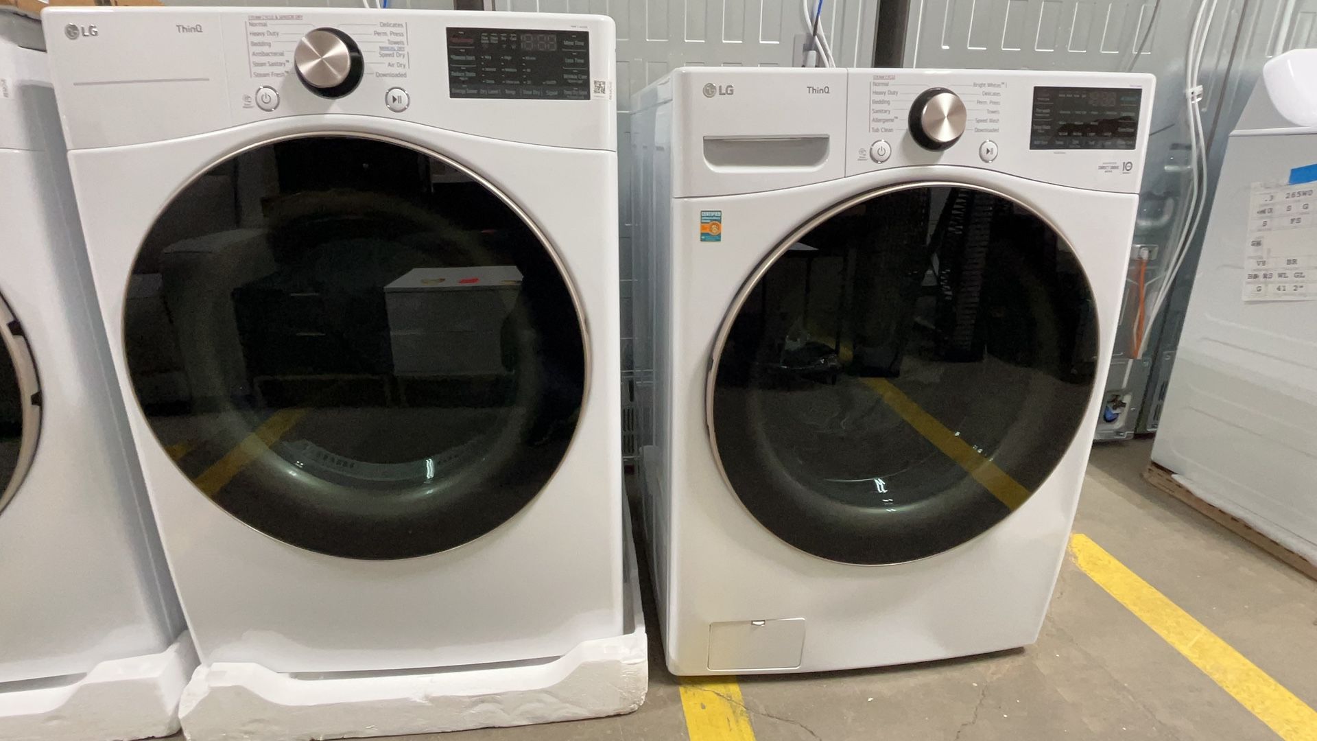 LG DLEX4000W dryer and WM4000HWA washer A set (opened box,minor scratches/dents) 7.4 Cu. Ft. Vented SMART Stackable Electric Dryer in White with Turbo