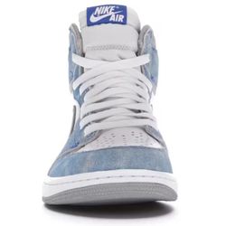 Jordan 1 Retro High Hyper Royal