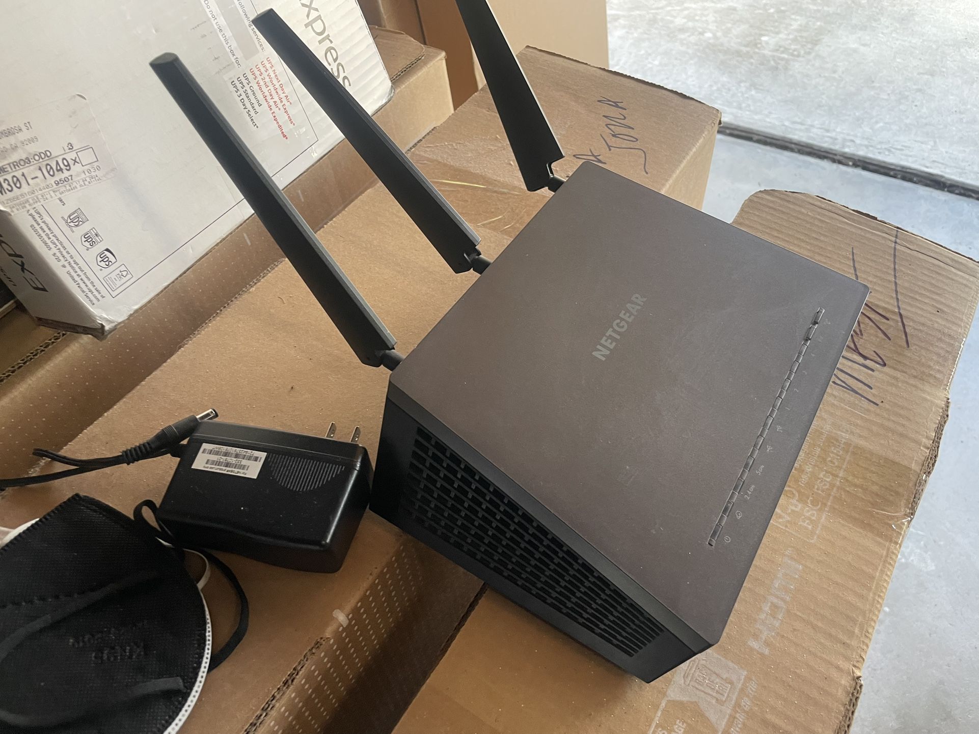 Super Price Netgear NightHawk Router AC2300 Perfect Shape