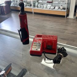 Milwaukee Ratchet 12V W/ Battery & Duel Charger