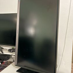 Samsung 32” Professional Monitor – Fully Adjustable (Pivot/Height/Swivel)