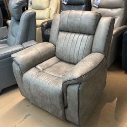 Recliner Chair!!