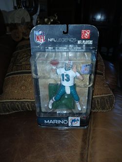 McFarland Toy NFL Legends Series 5 Dan Marino Action Figure