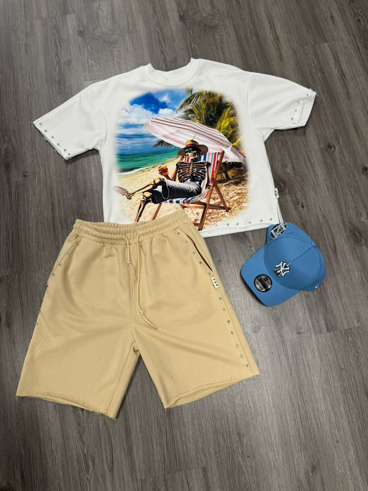 Mens short t shirt hats everything 120$ todo