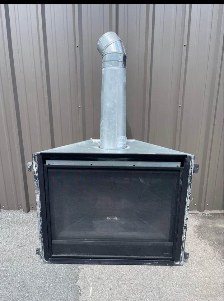 Heatilator Novus 36" Direct Vent Gas Fireplace, Top or Rear Vent, - Natural Gas