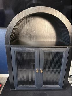 (BRAND NEW)🔥🔥BLOWOUT SALE/Black Arched Wall Cabinet with Fluted Glass Doors/KO-DLZ